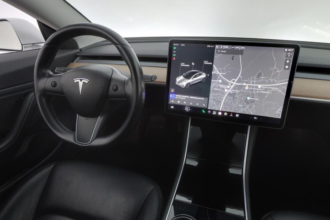 TESLA Model 3 2019
