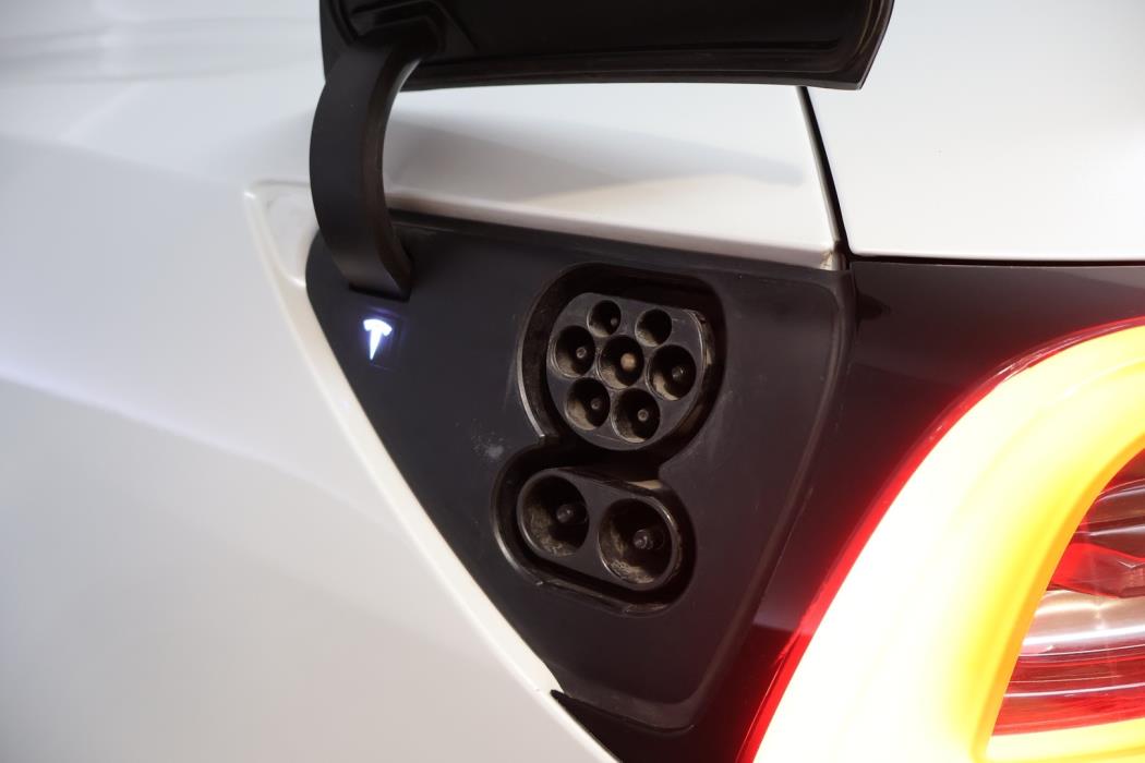 TESLA Model 3 2019