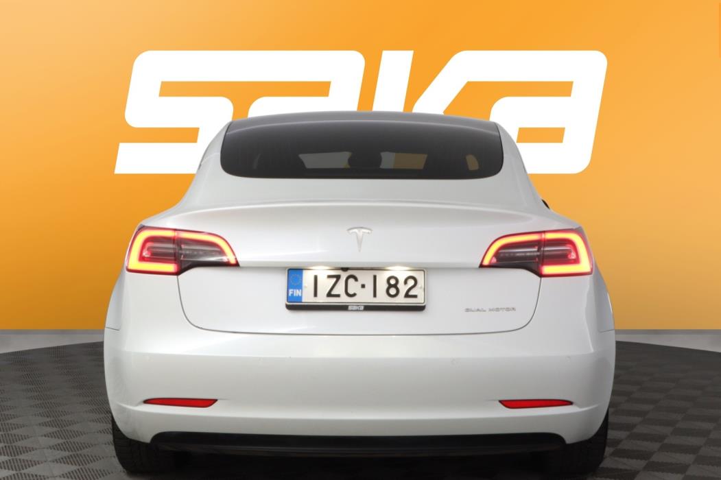 TESLA Model 3 2019