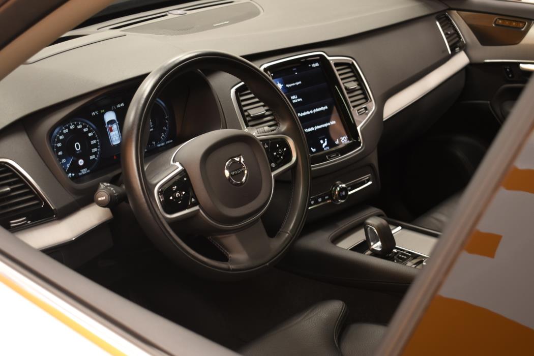 VOLVO XC90 2022