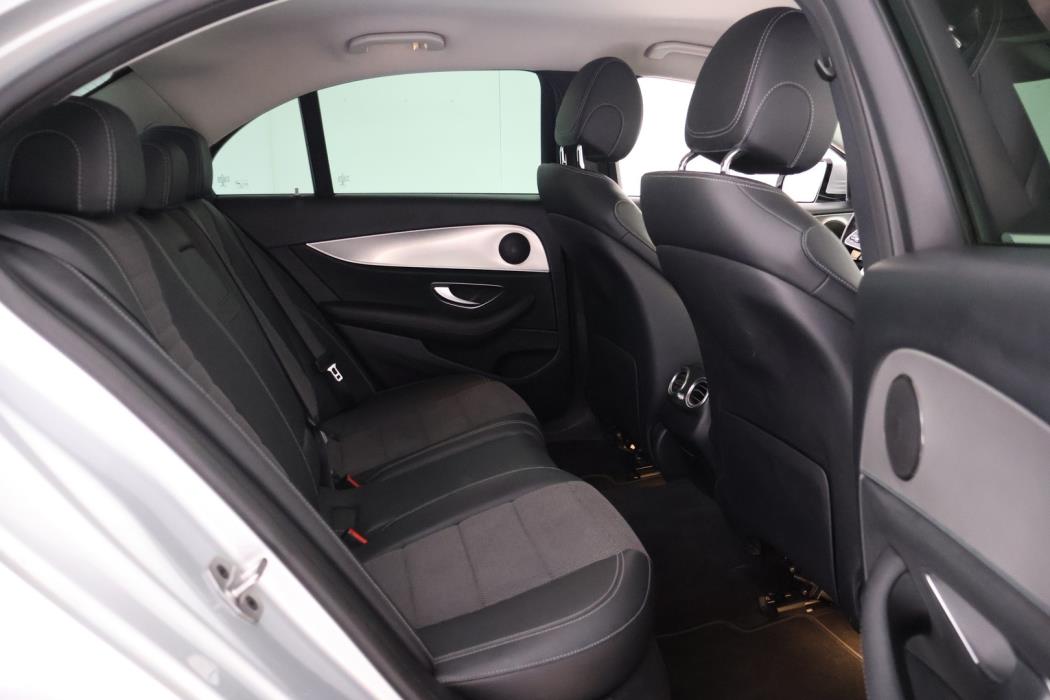 MERCEDES-BENZ E 2019