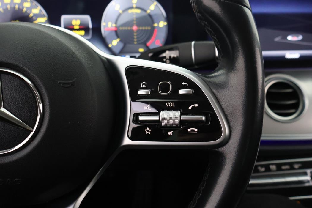 MERCEDES-BENZ E 2019