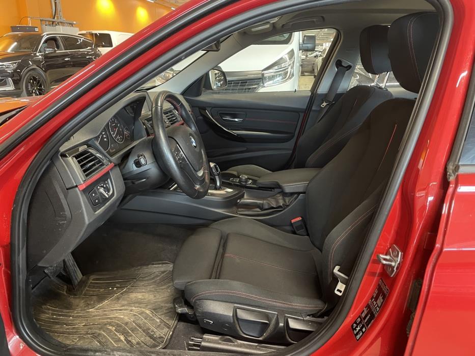 BMW 320 2015