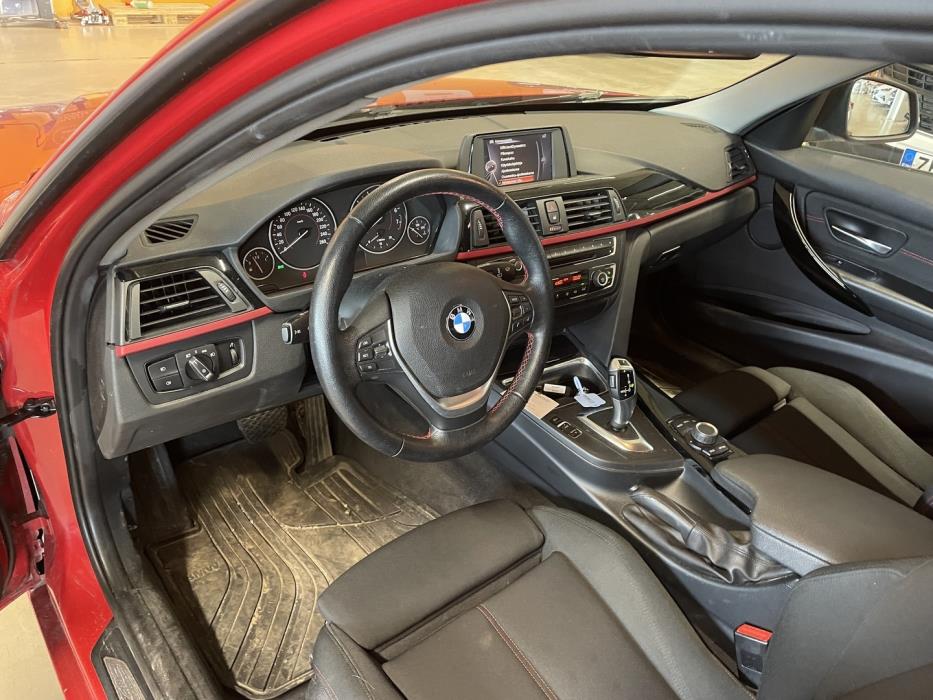 BMW 320 2015