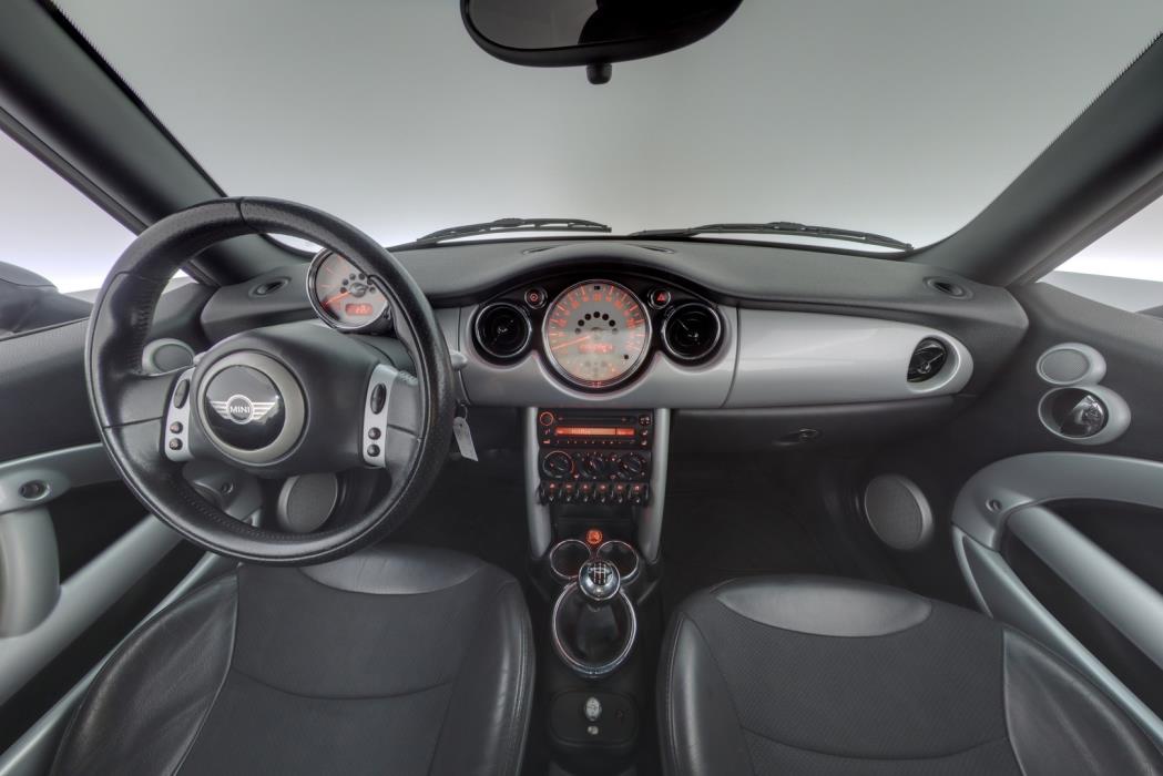 MINI Cooper 2005