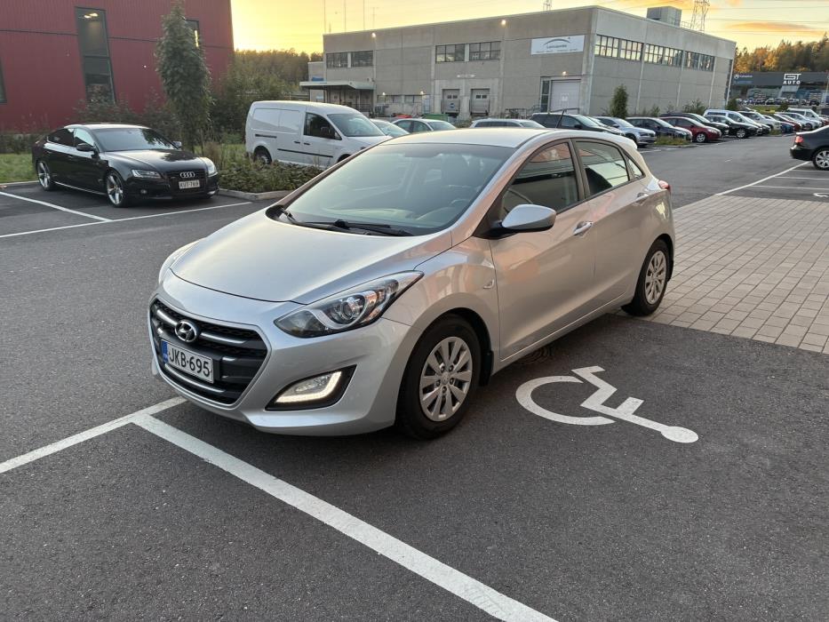 HYUNDAI i30 5d 2016