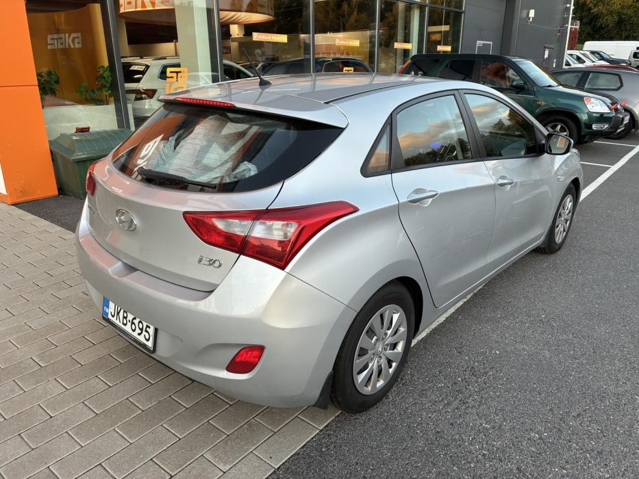 HYUNDAI i30 5d 2016