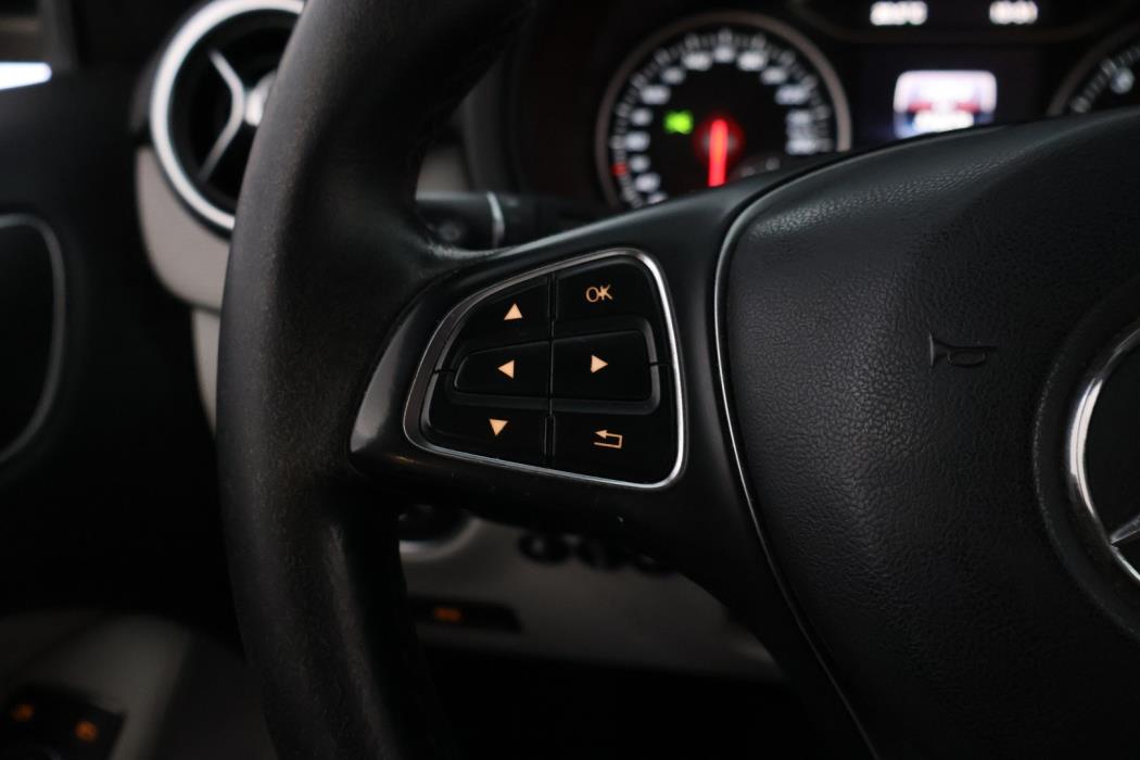 MERCEDES-BENZ B 2018