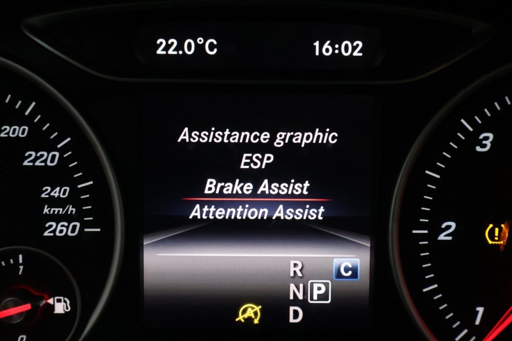 MERCEDES-BENZ B 2018