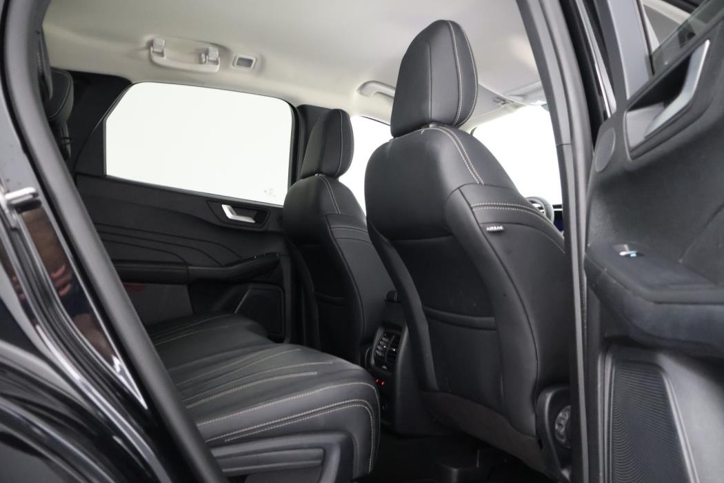 FORD Kuga 2023