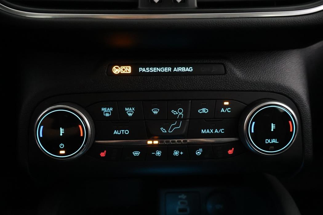 FORD Kuga 2023