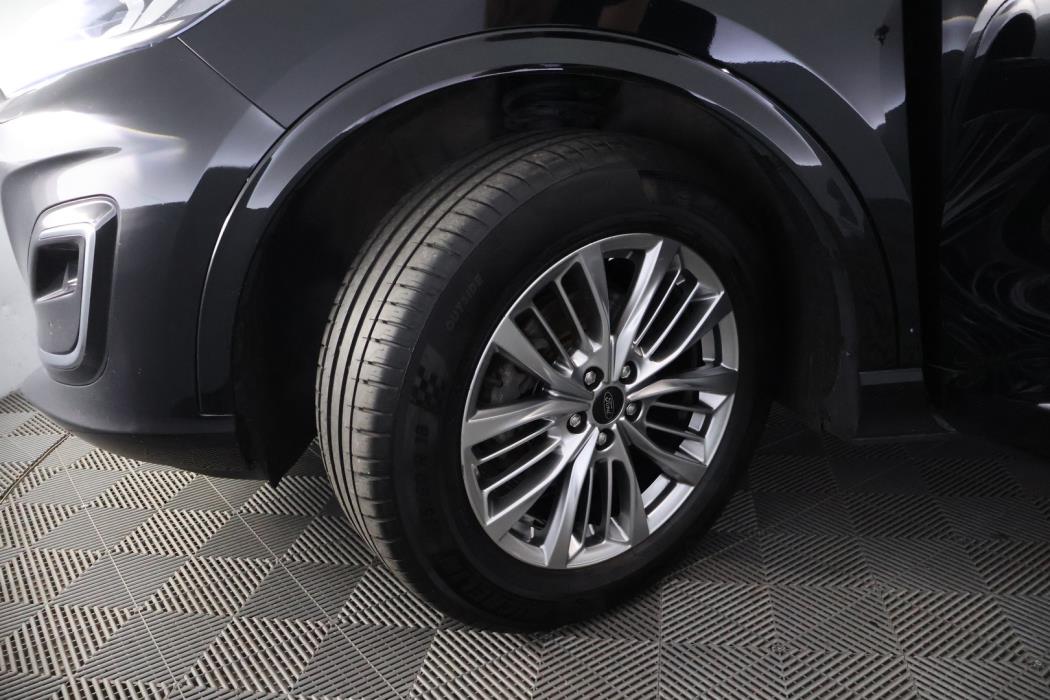 FORD Kuga 2023