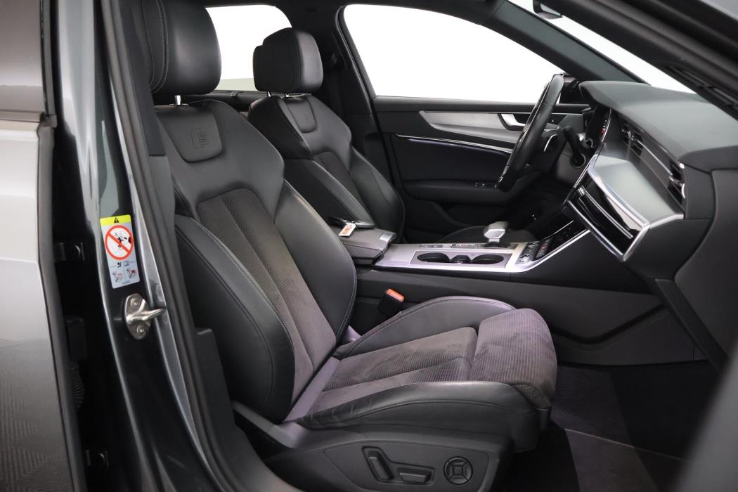 AUDI A6 2021