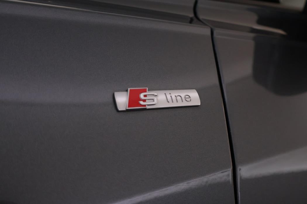 AUDI A6 2021