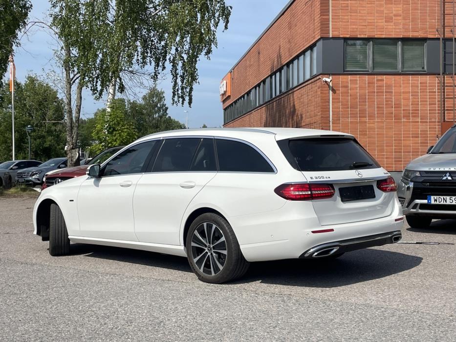 MERCEDES-BENZ E 2020