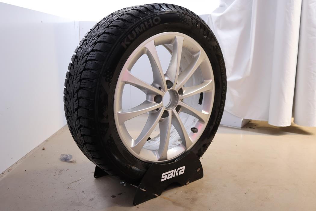 MERCEDES-BENZ A 2022