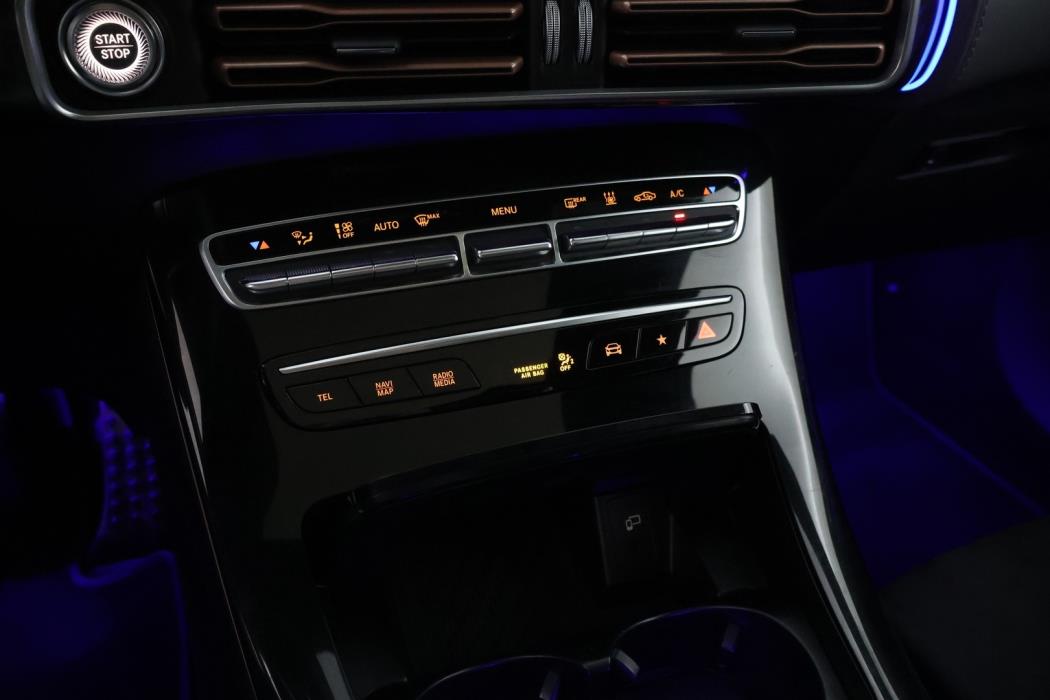 MERCEDES-BENZ EQC 2021