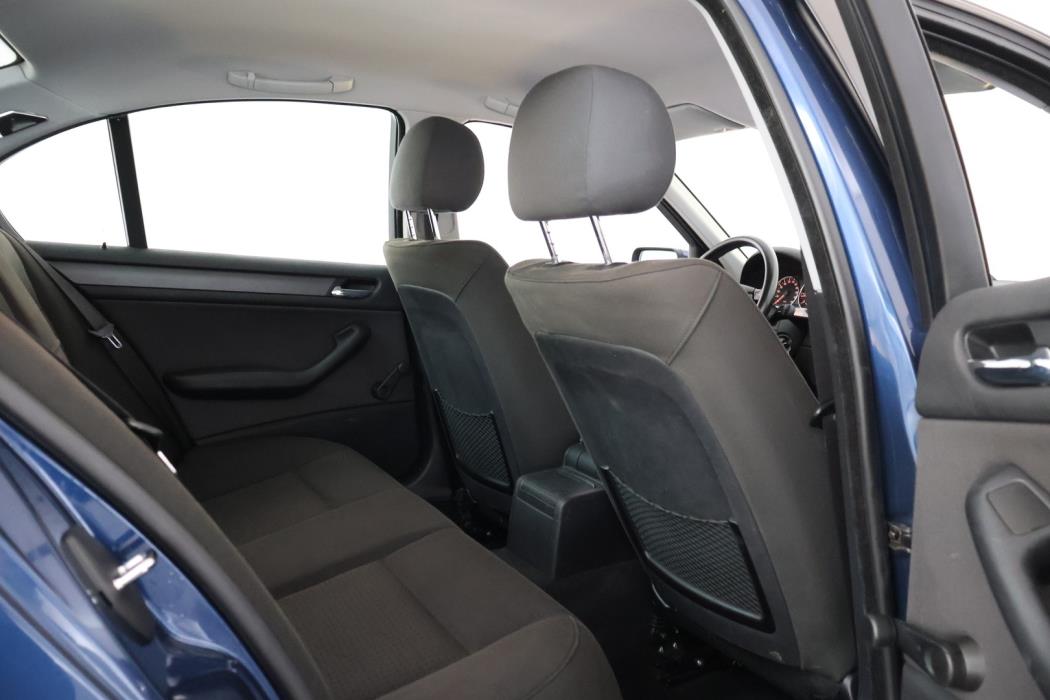 BMW 325 2005