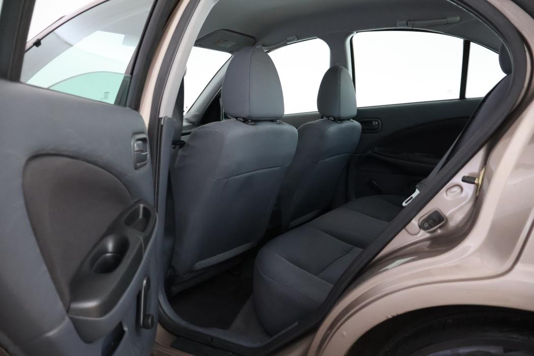 NISSAN Almera 2005