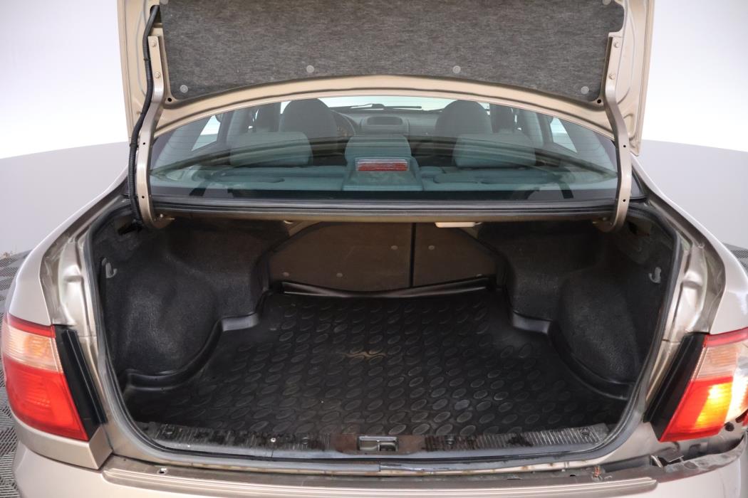 NISSAN Almera 2005