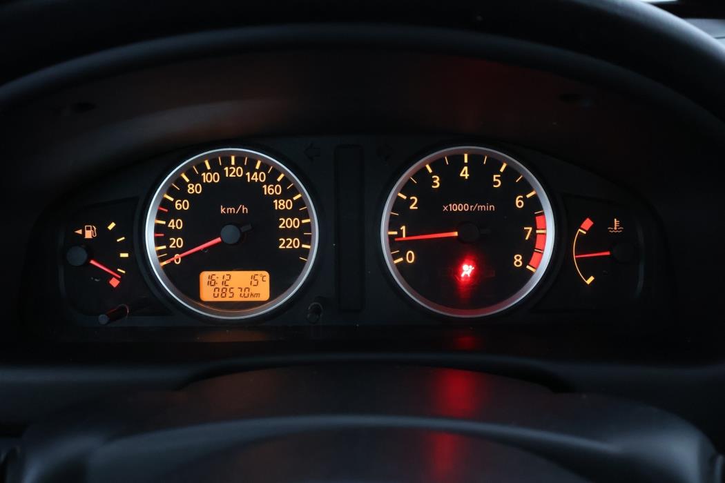 NISSAN Almera 2005