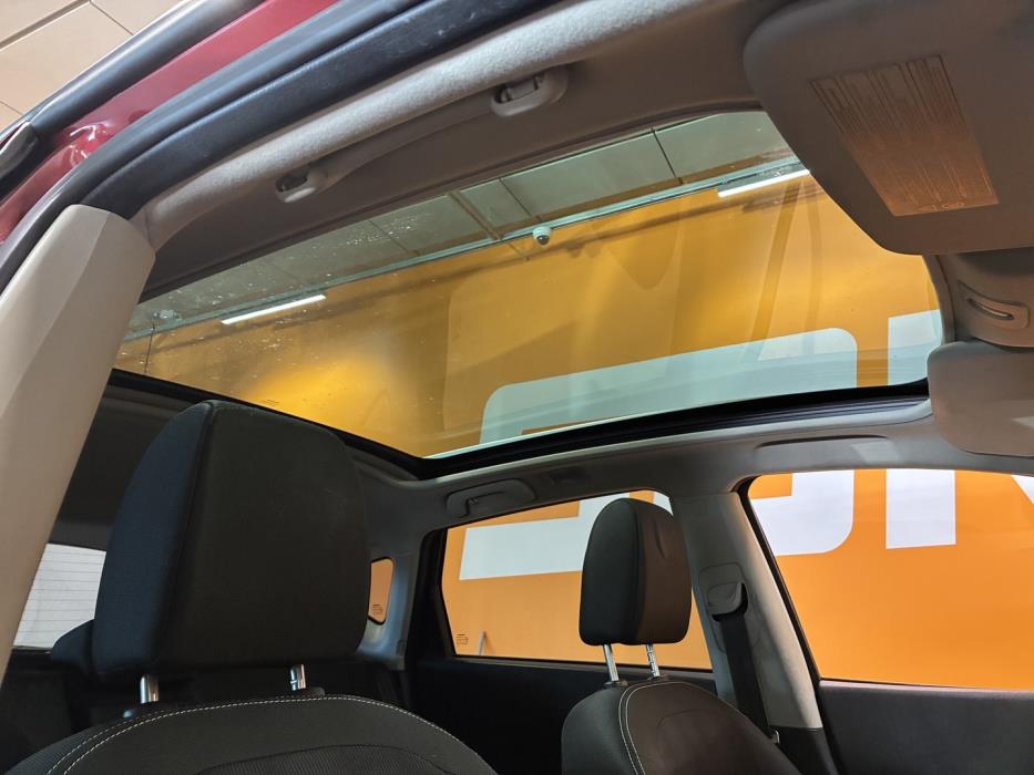 NISSAN Qashqai 2012
