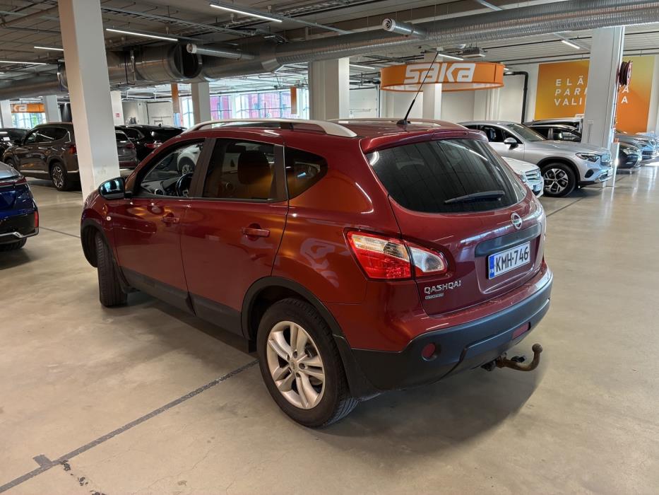 NISSAN Qashqai 2012