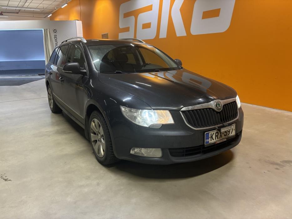 SKODA Superb 2013