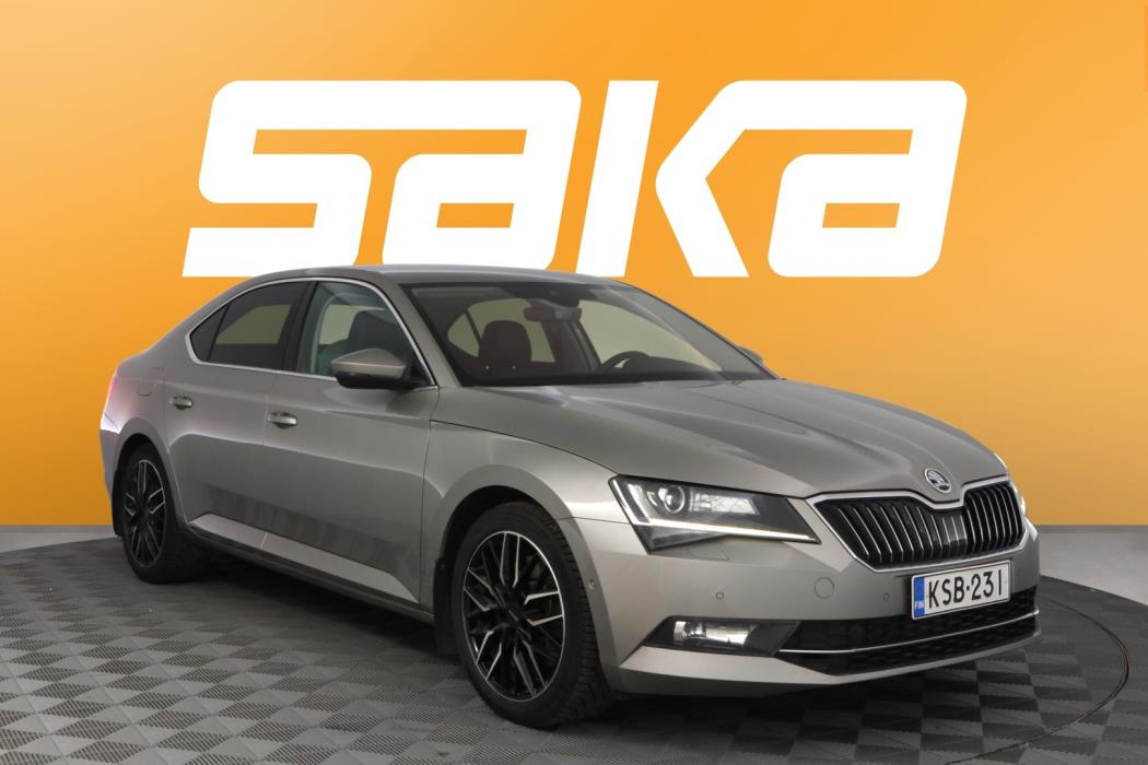 SKODA Superb 2016
