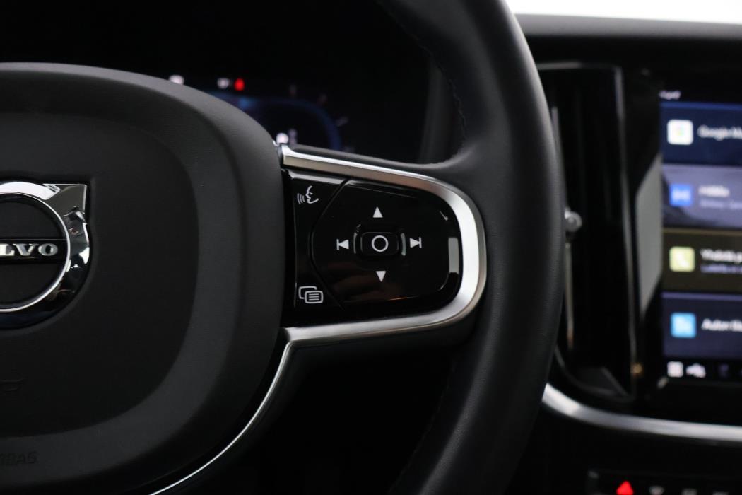 VOLVO V60 Cross Country 2023