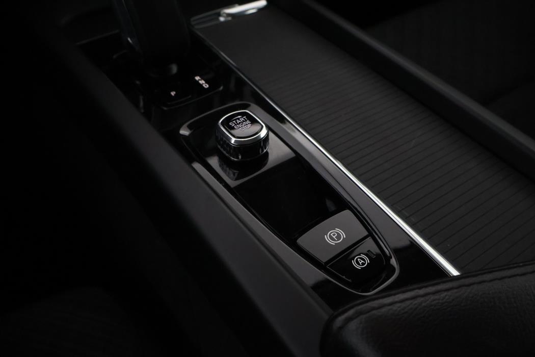 VOLVO V60 Cross Country 2023