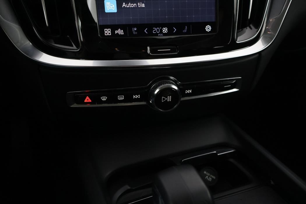 VOLVO V60 Cross Country 2023