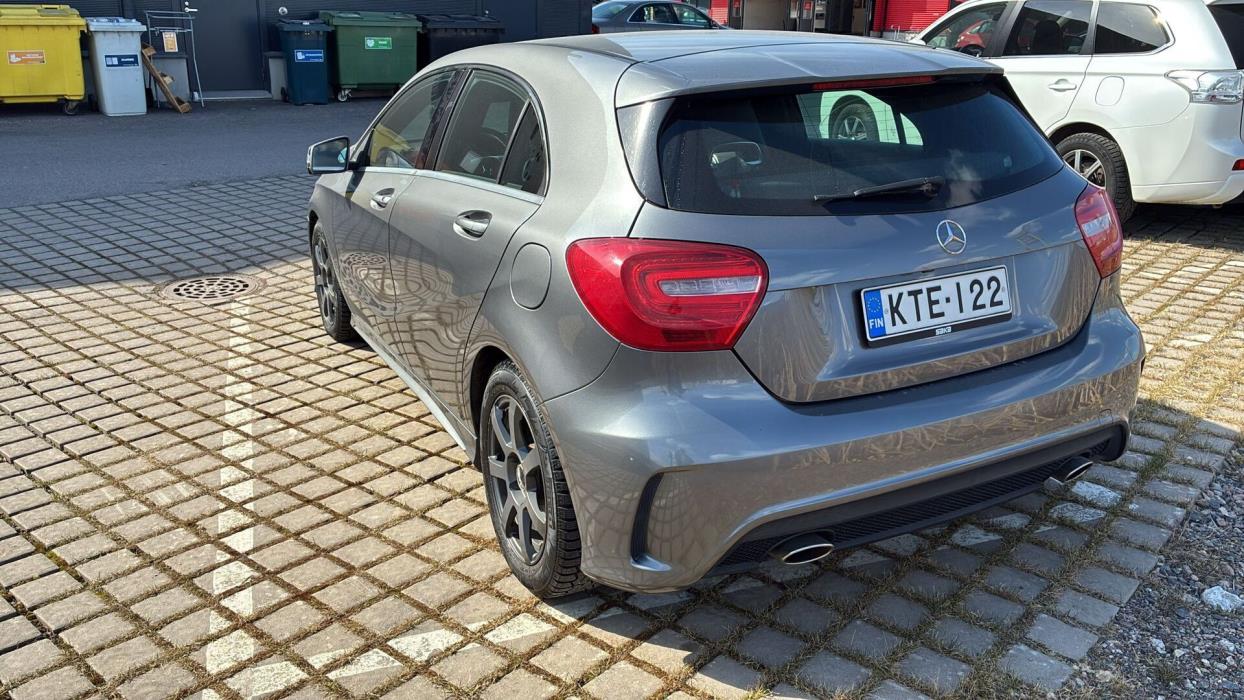MERCEDES-BENZ A 2014