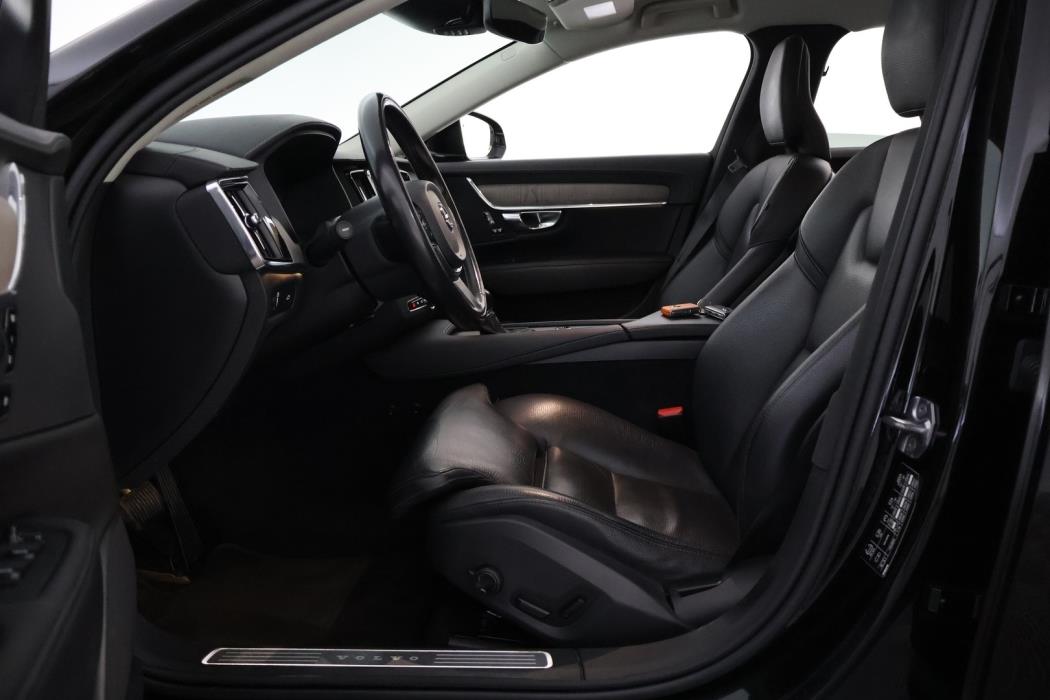 VOLVO S90 2021