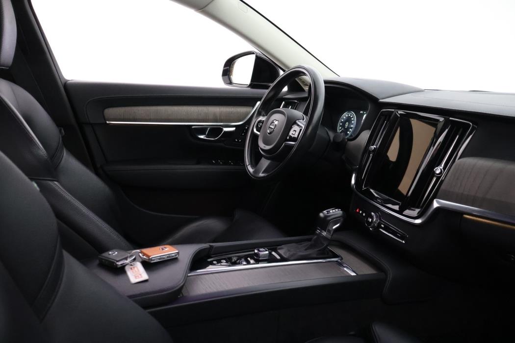 VOLVO S90 2021