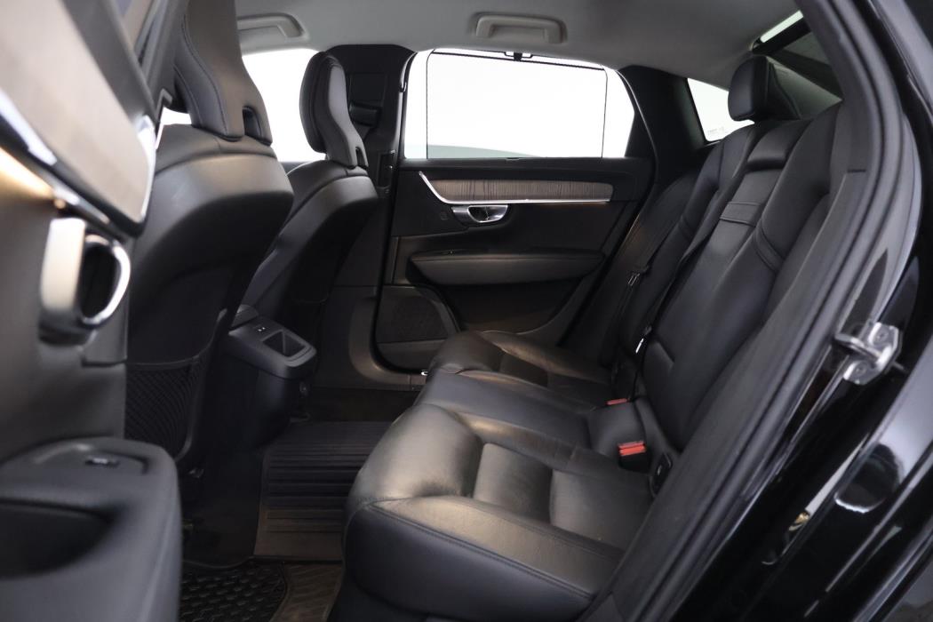 VOLVO S90 2021