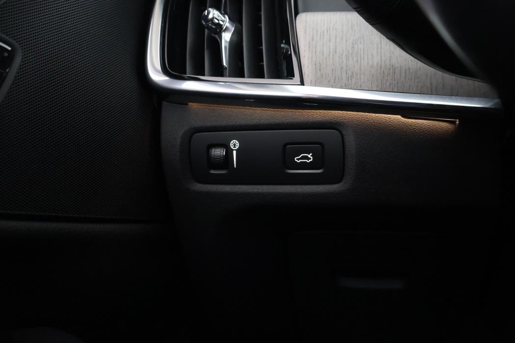 VOLVO S90 2021
