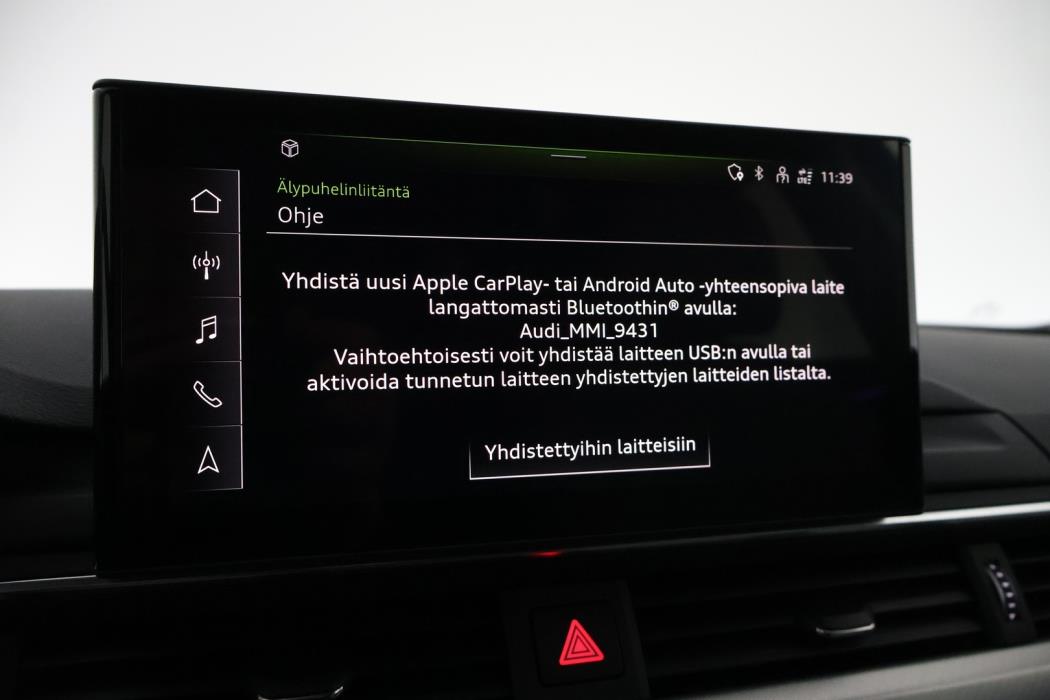 AUDI A4 2023