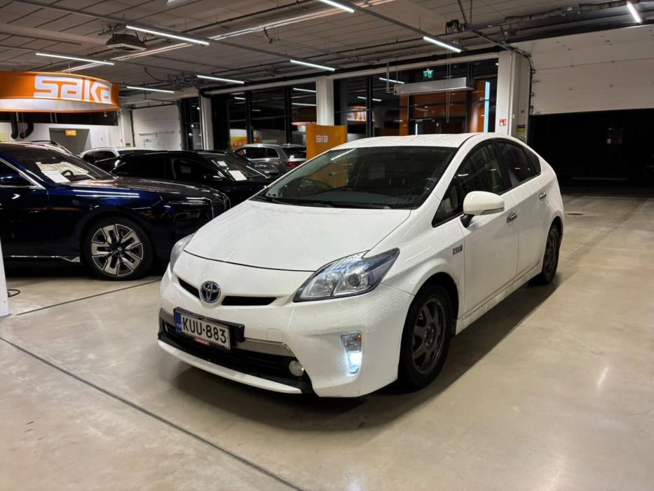 TOYOTA Prius Plug-in 2012