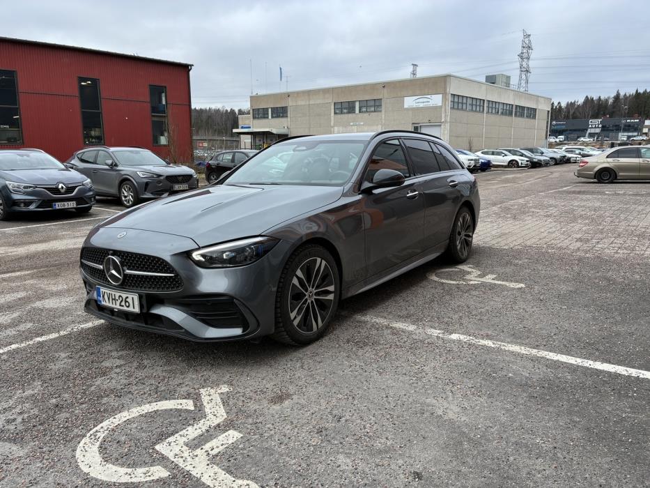 MERCEDES-BENZ C 2022