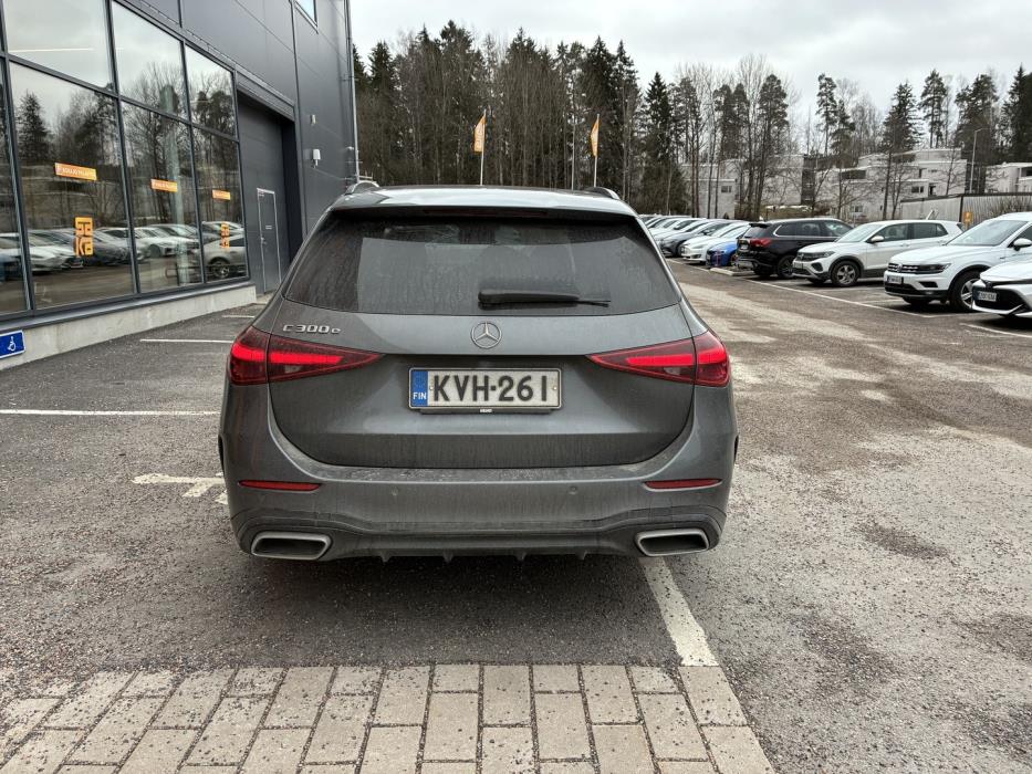 MERCEDES-BENZ C 2022