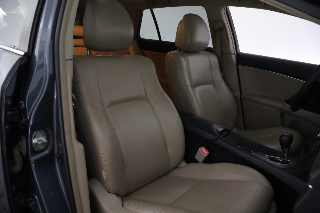 TOYOTA Avensis 2010