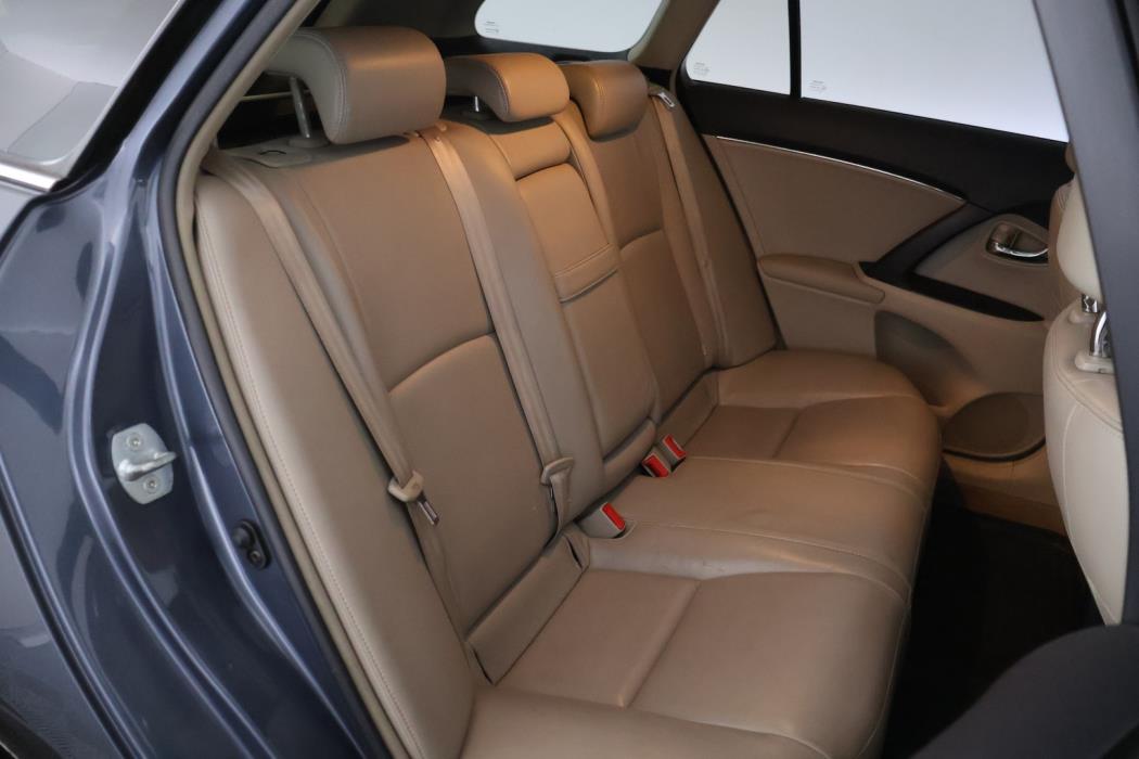 TOYOTA Avensis 2010