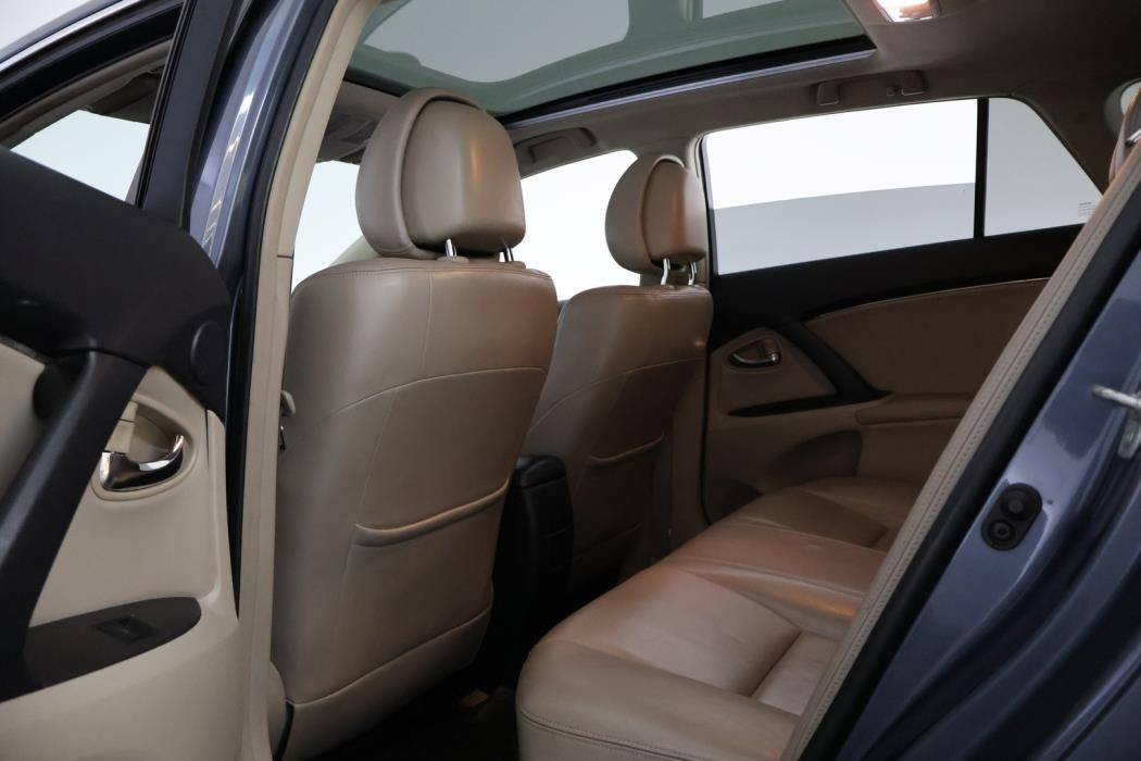 TOYOTA Avensis 2010