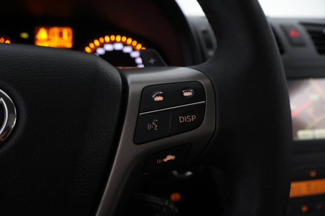 TOYOTA Avensis 2010
