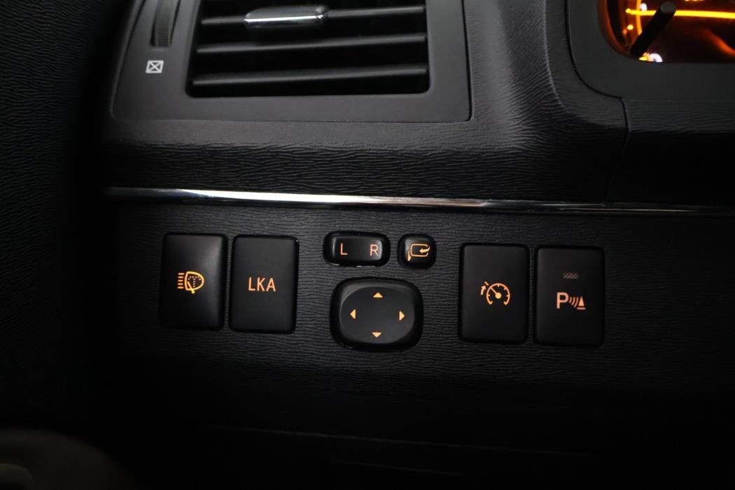 TOYOTA Avensis 2010