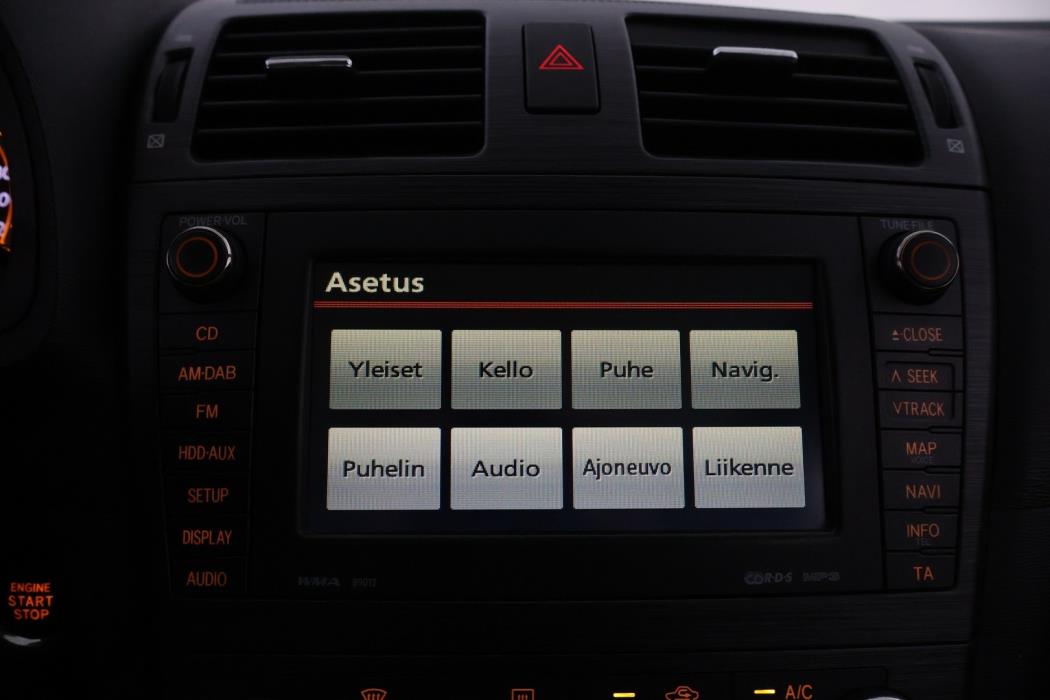 TOYOTA Avensis 2010