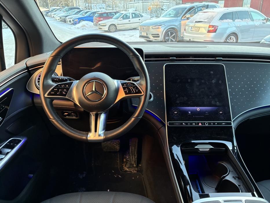 MERCEDES-BENZ EQE 2023