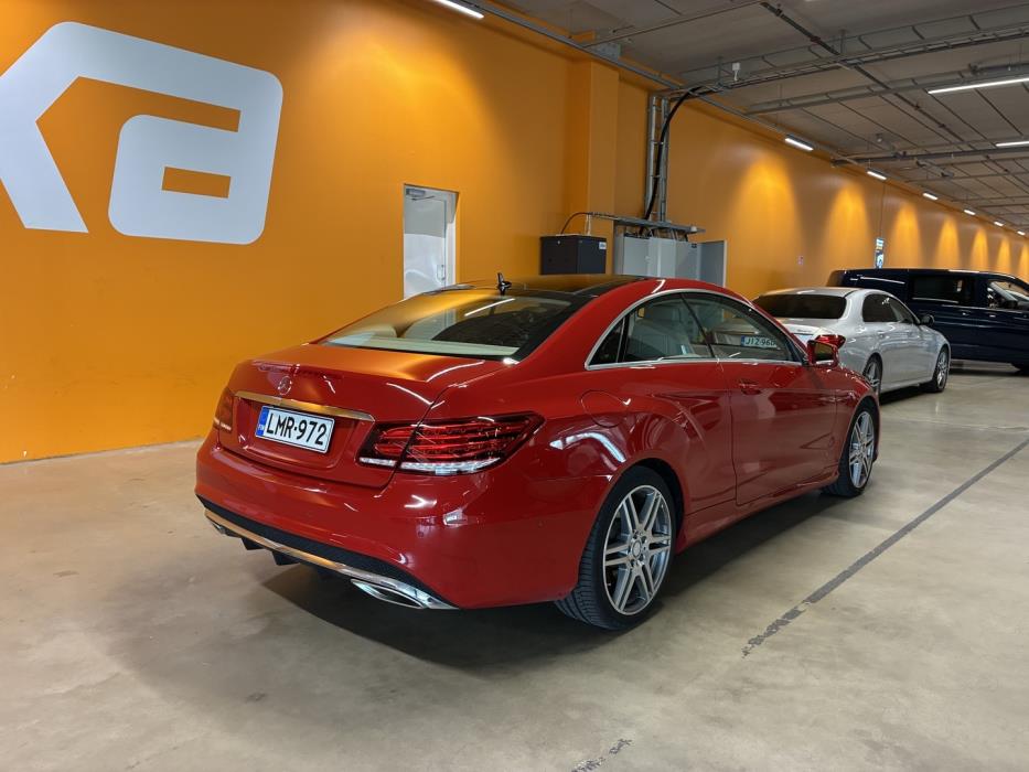 MERCEDES-BENZ E 2015