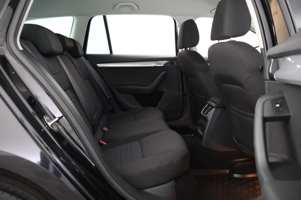 SKODA Octavia 2016